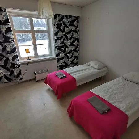 Beautiful 2 Bed Sauna Facility In *